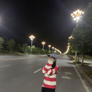 公交车巨粗进入警花疼哭A片
